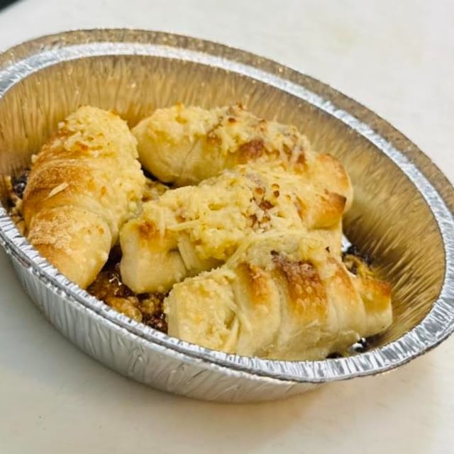 Garlic Knots.